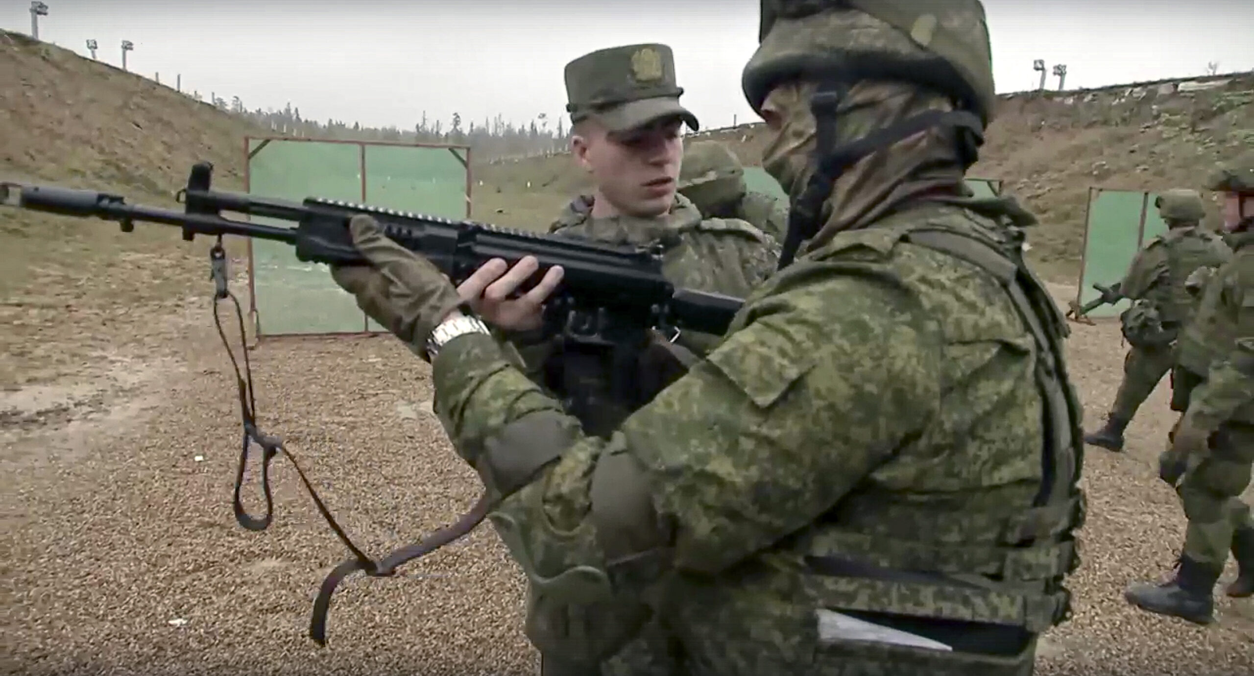 Belgorod Russische Soldaten eröffnen Feuer auf eigene Einheit MOPO