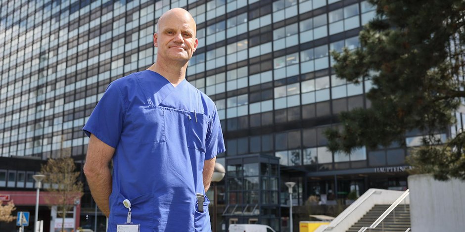 Oberarzt Dr. Klaus Asmus Matzen (55), Leiter der internistischen Intensivstation (derzeitige Covid-Station) in der Asklepios Klinik Altona