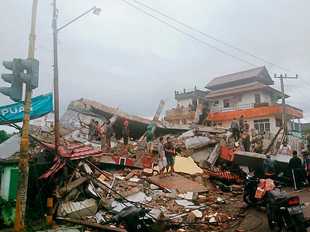 Besonders hart traf das Erdbeben die Provinzhauptstadt Mamuju. 