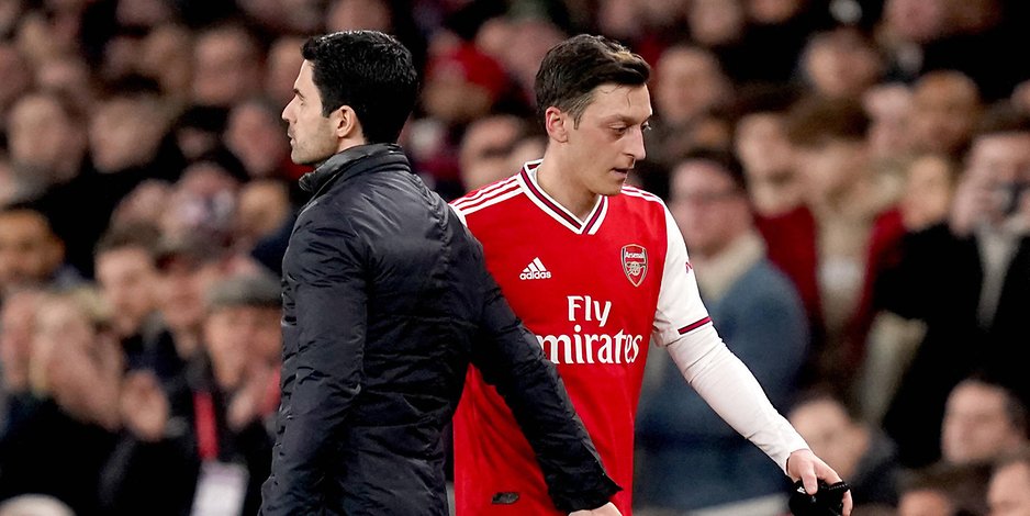 Mesut Özil spielt unter Trainer Mikel Arteta keine Rolle mehr bei Arsenal London.