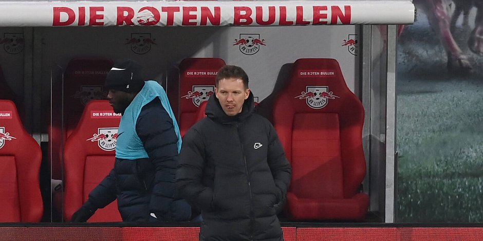 Dayot Upamecano (l.) wird in der kommenden Saison das Trikot des FC Bayern München tragen, Julian Nagelsmann muss bei RB ohne ihn auskommen.