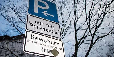 Die Anwohnerparkgebühren in Hamburg sollen angeblich balddeutlich steigen.