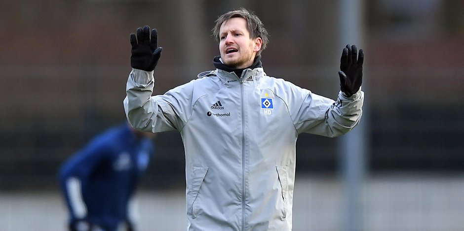 Seit dieser Saison ist Aues Ex-Trainer Hannes Drews Assistent bei den Profis des HSV.