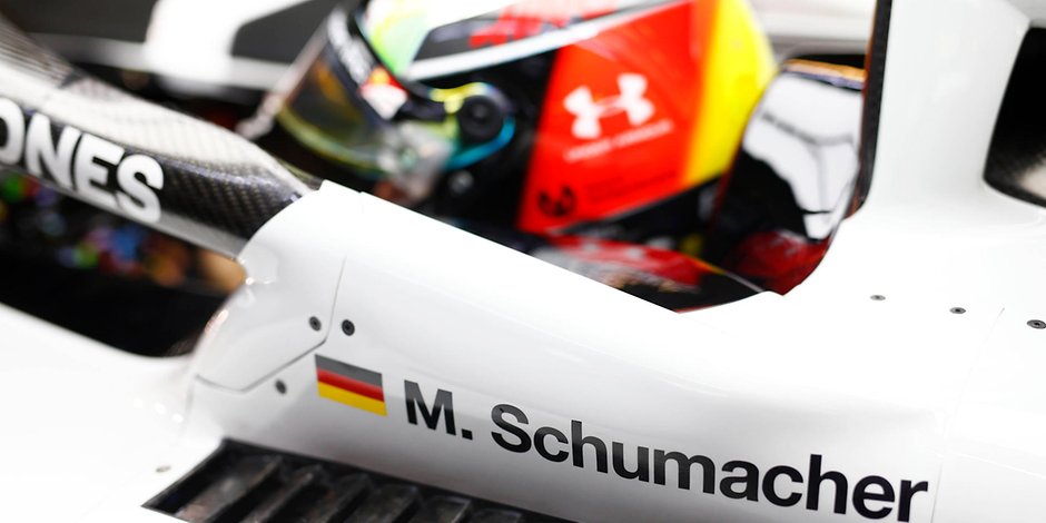Im Dezember 2020 testete Mick Schumacher im Haas für die neue Formel-1-Saison.
