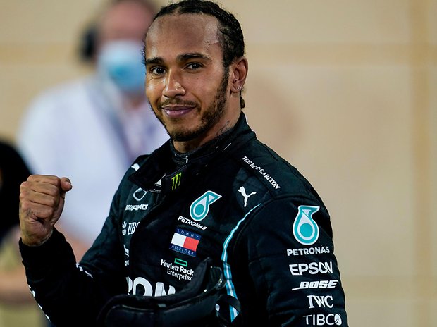 Mercedes bestätigte am Montag offiziell die Vertragsverlängerung mit Lewis Hamilton.