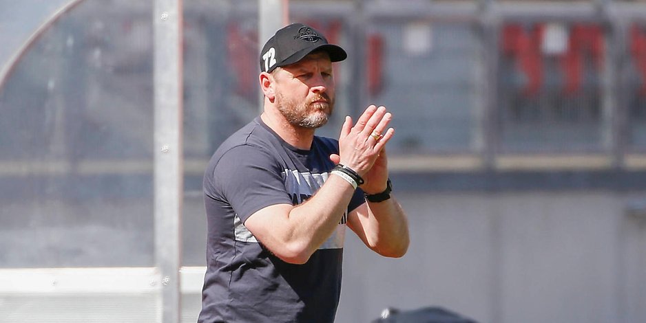 Trainer Steffen Baumgart hört bei Paderborn im Sommer auf.