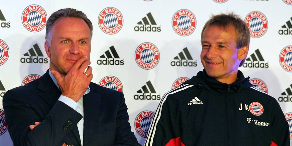 Karl-Heinz Rummenigge (li.) und Jürgen Klinsmann im Sommer 2008 zusammen bei der Vorstellung als neuer Bayern-Trainer.