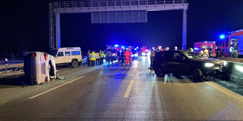 Schwerer Unfall auf der Autobahn A7 in Hamburg.