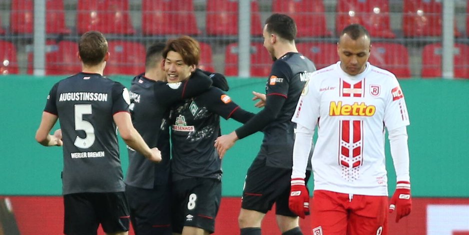 Freude bei Werder: Die Bremer stehen nach dem 1:0 in Regensburg im DFB-Pokal-Halbfinale.