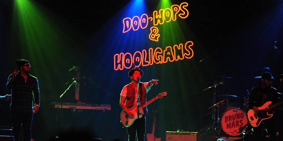 Bruno Mars spielte 2011 auf seiner ersten Deutschlandtournee ein Konzert im Docks in Hamburg.