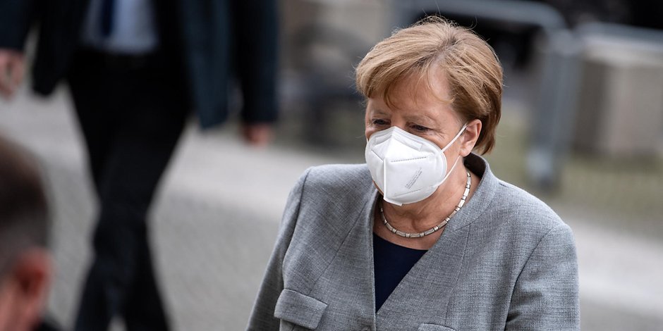 Kanzlerin Angela Merkel schraubt am Dienstag weiter an ihrem Lockdown-Plan.