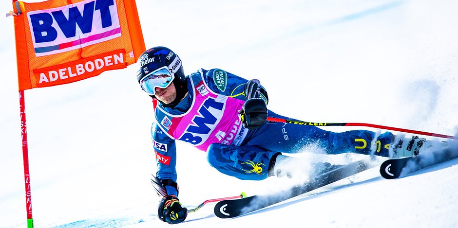 Skirennfahrer Tommy Ford stürzte beim Weltcup-Riesenslalom im Schweizerischen Adelboden schwer.