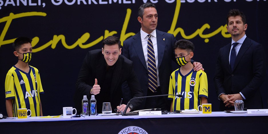 Mesut Özil unterschrieb am vergangenen Mittwoch den Vertrag bei Fenerbahce Istanbul.