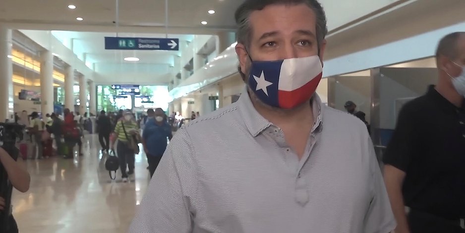 Dieses Standbild eines Videos zeigt Ted Cruz am Cancun International Airport. 