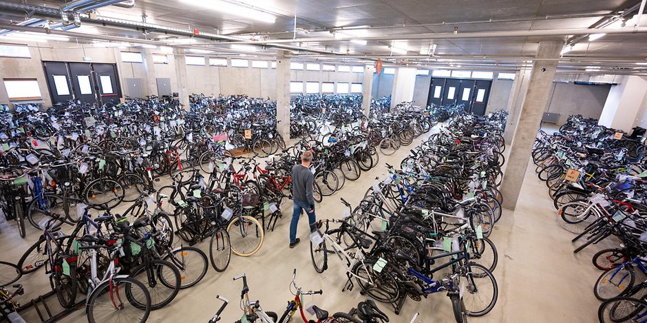 Etwa 1000 Fahrräder lagern im Zentralen Fundbüro in Hamburg.