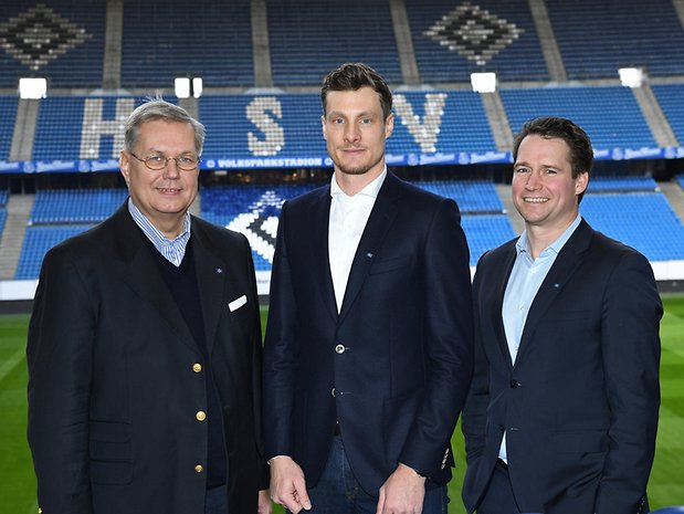 HSV-Präsident Marcell Jansen (Mitte) und seine Kollegen Thomas Schulz (l.) und Moritz Schaefer müssen sich auf zwei Nachrücker für den AG-Aufsichtsrat einigen.