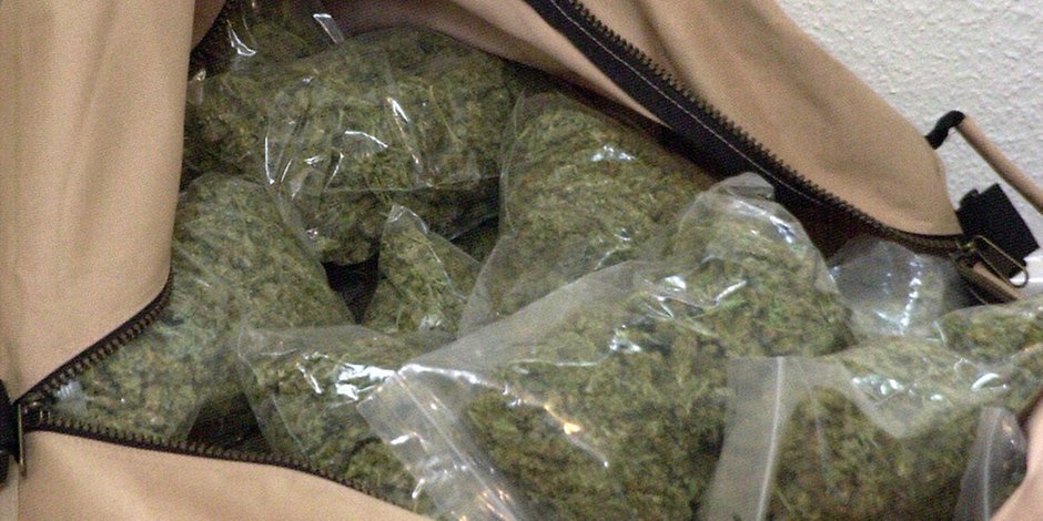 Die Polizei stellte drei Kilo Marihuana in der Wohnung sicher.
