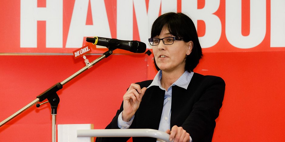 Inge Hannemann spricht 2017 auf der Landesvertreterversammlung der Partei die Linke in Hamburg (Archivbild).