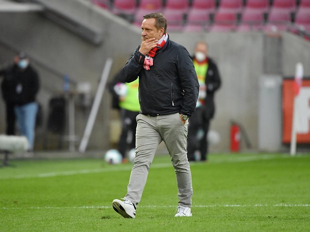 Medienberichten zufolge entlässt der 1. FC Köln Sportchef Horst Heldt.