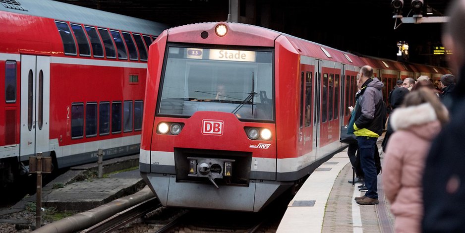 Zur Entlastung des Hauptbahnhofs plant der Bund einen zweiten S-Bahn-Tunnel.(Archivbild)