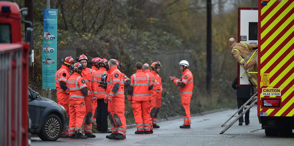 Bei einer Explosion in einer Wasseraufbereitungsanlage nahe Bristol sind am Donnerstag vier Menschen ums Leben gekommen.
