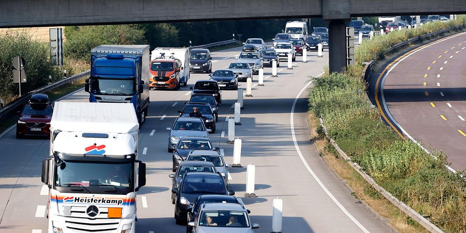 Die mehrtägige Sperrung des Hamburger Elbtunnels hat vor allem auf der A1 zu Verkehrsbehinderungen geführt.