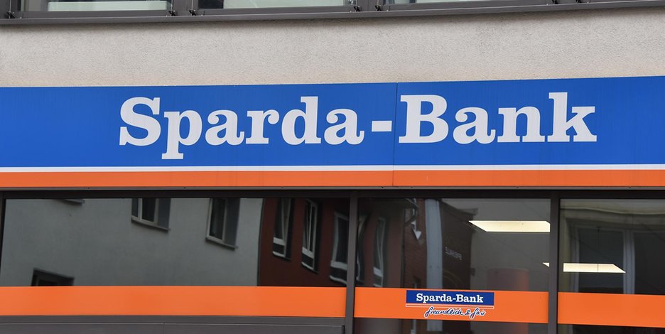 Vielleicht müssen bald auch Kunden der Hamburger Sparda-Bank Negativzinsen zahlen.