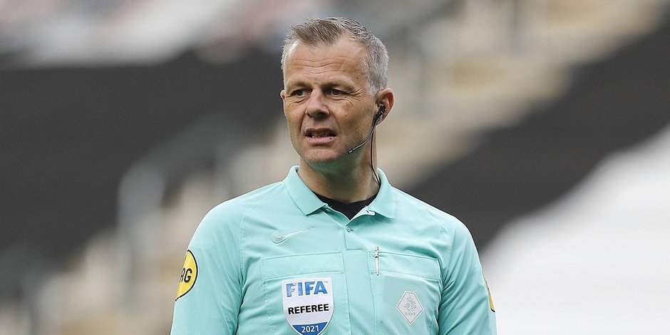 Björn Kuipers äußerte sich bisher nicht zu den schweren Vorwürfen, die Spieler von Paris St. Germain gegen ihn erhoben haben.