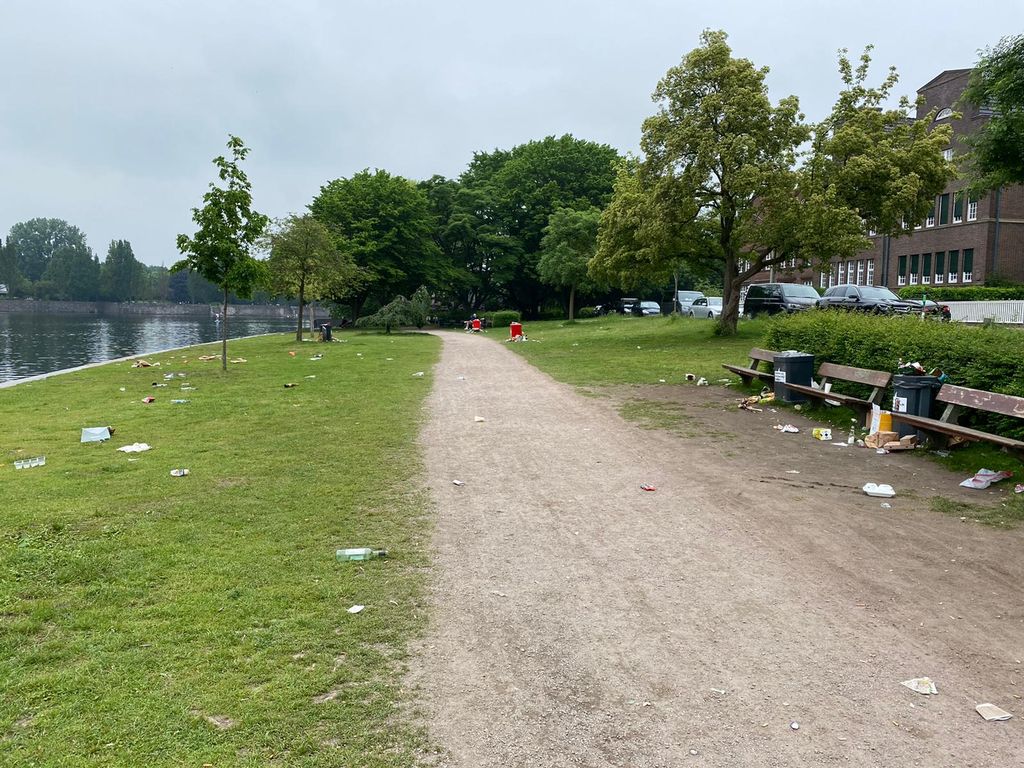 Winterhuder Kai nach Partyeskapade