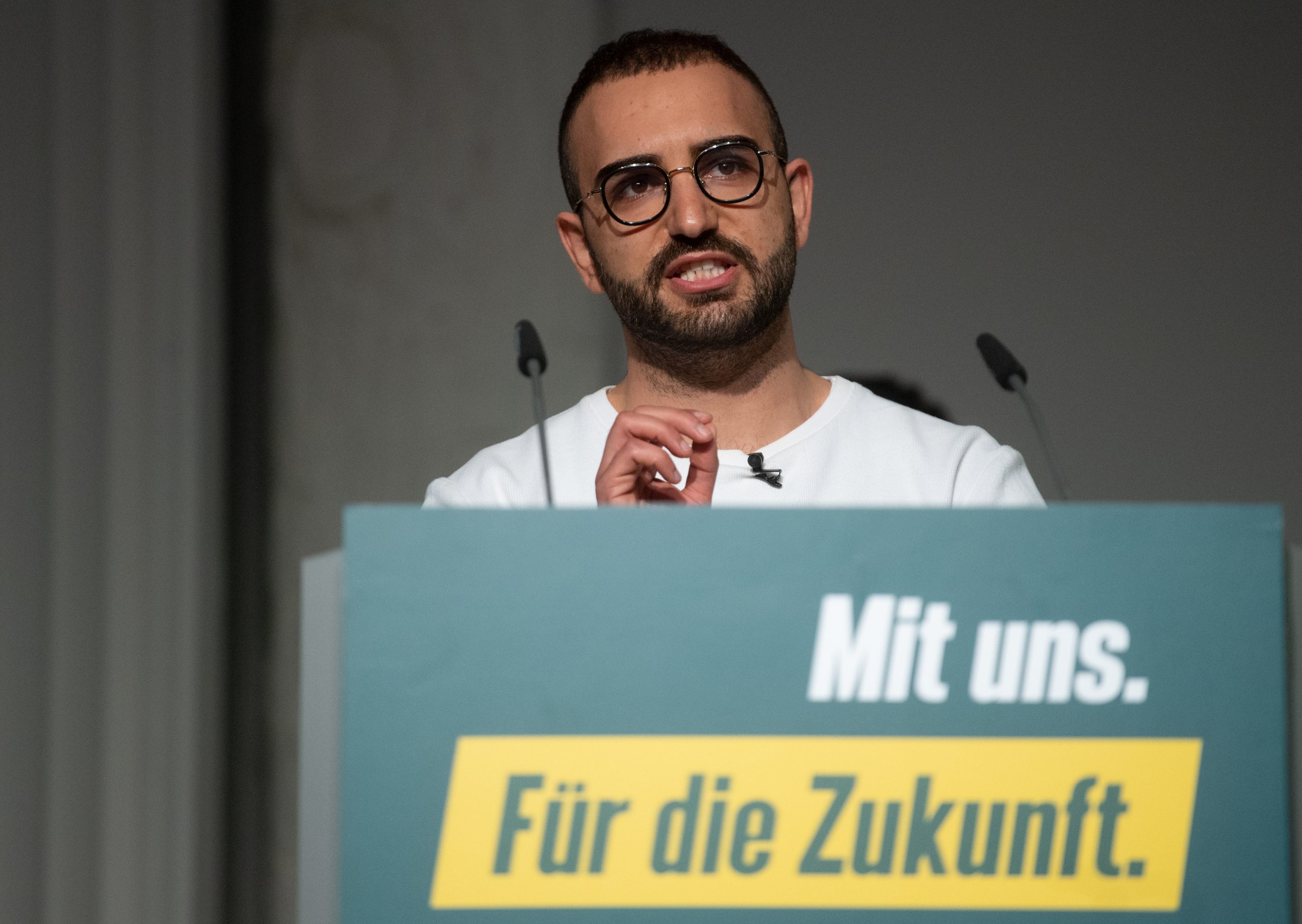 Kassem Taher Saleh wurde 1993 im Nordirak geboren und zieht nun für die Grünen in den Bundestag ein.