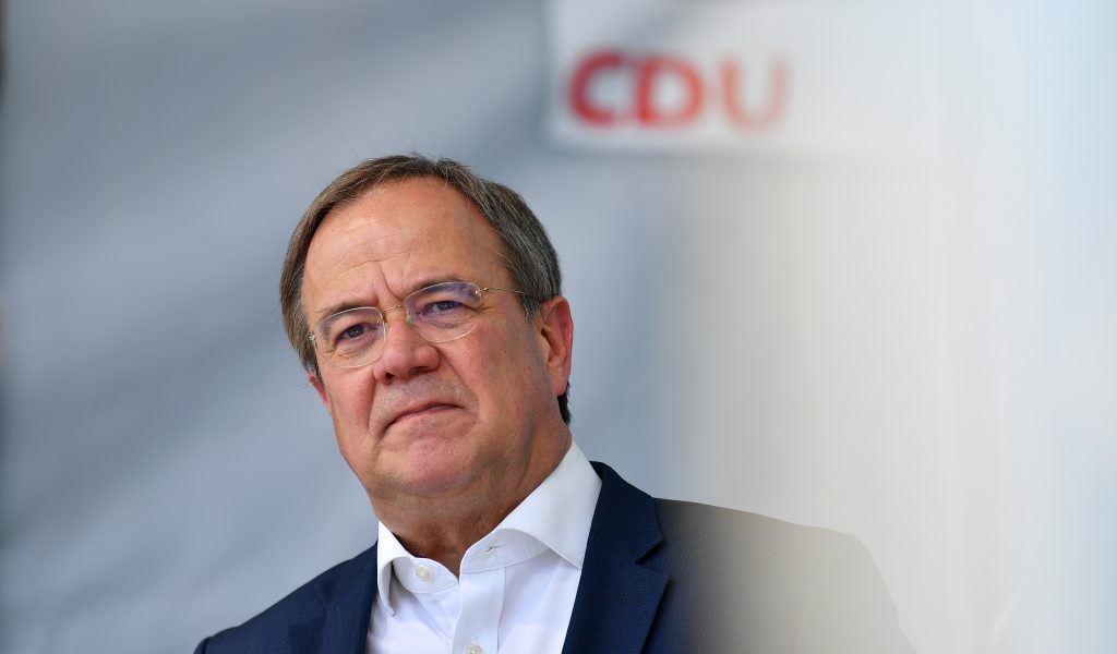 Der CDU-Kanzlerkandidat Armin Laschet holt sich ein Wahlkampfteam an die Seite.