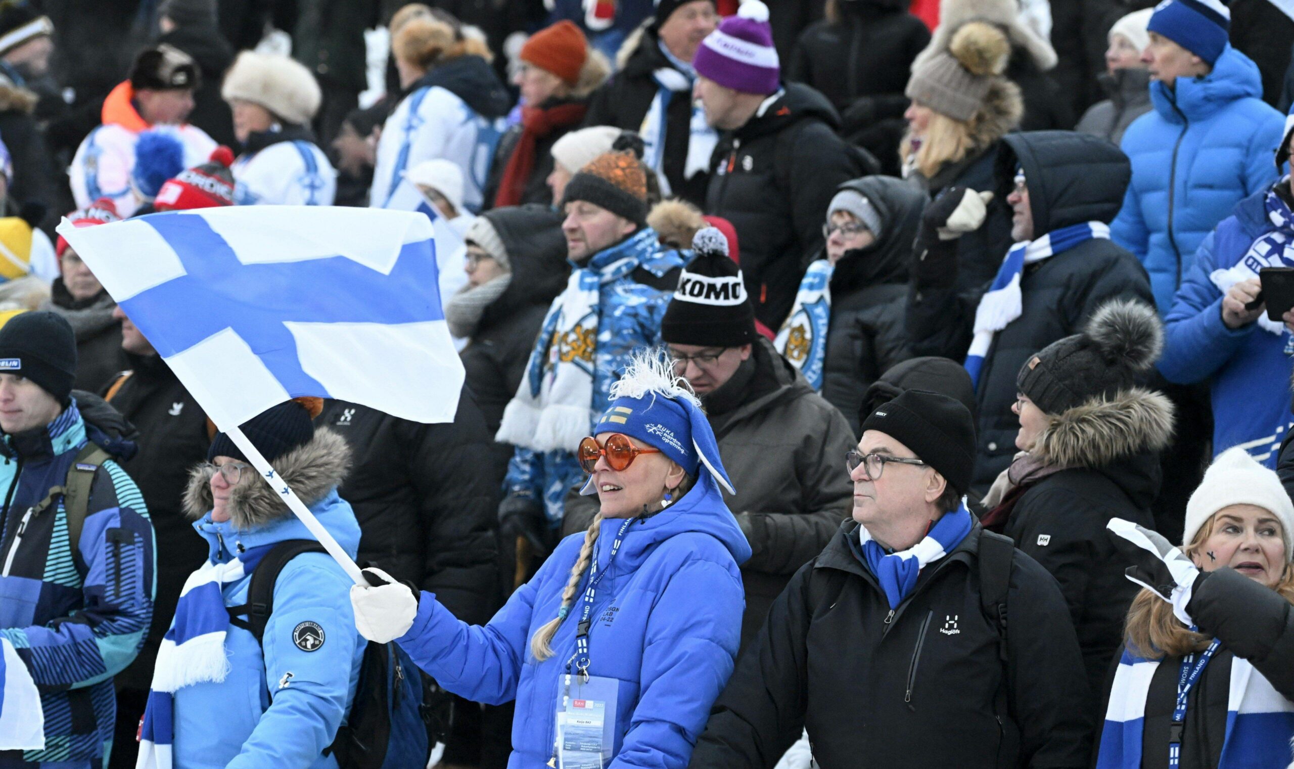 Die Fans feiern im finnischen Ruka.