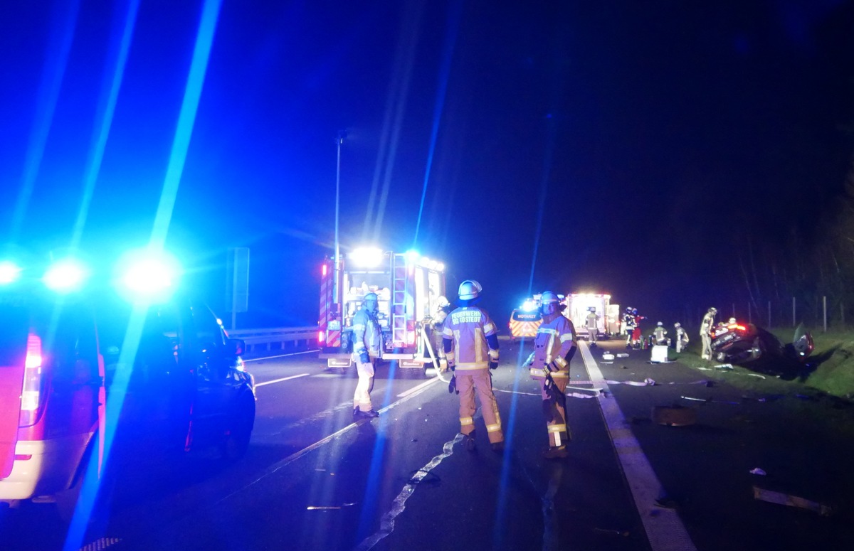 Auf der A1 kam es am Donnerstagabend zu einem schweren Unfall.