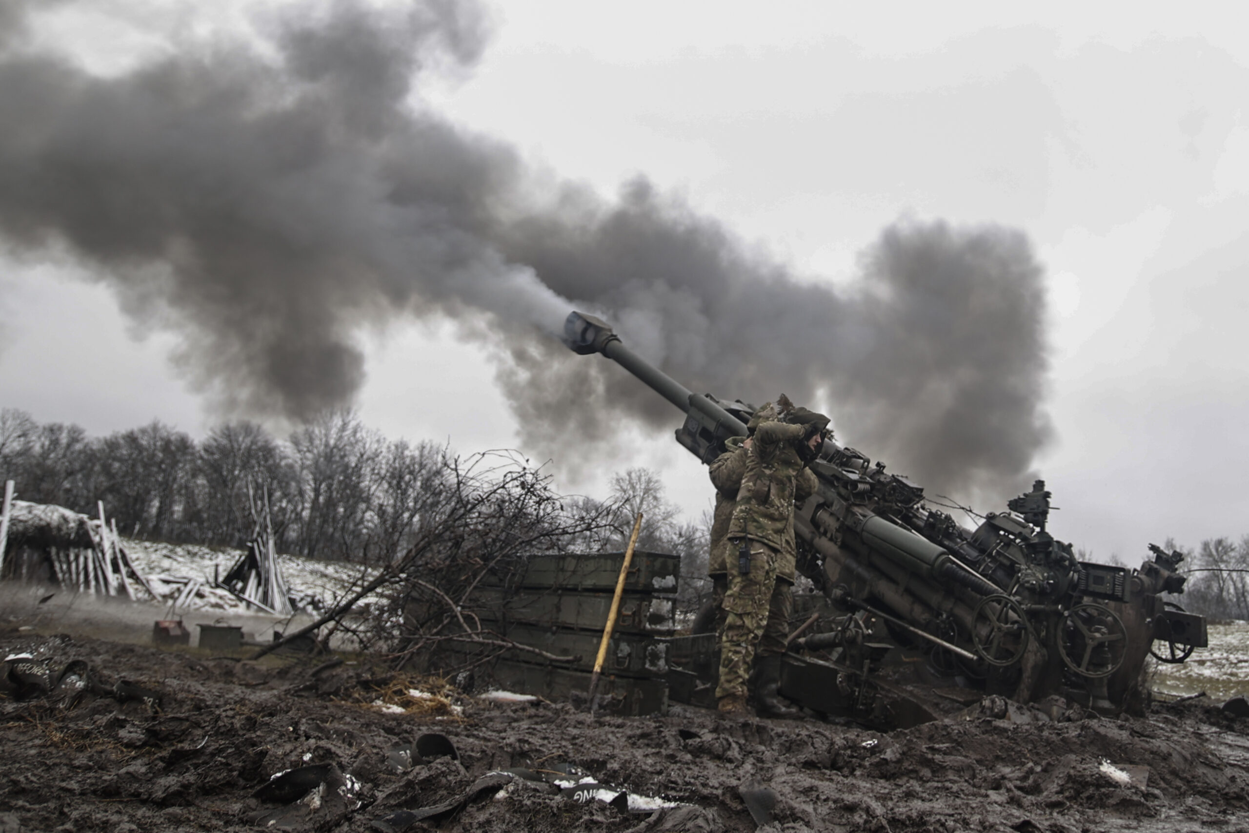 Kälteschlacht: Ukrainische Soldaten schießen auf russische Stellungen an der Frontlinie in der Region Donezk.