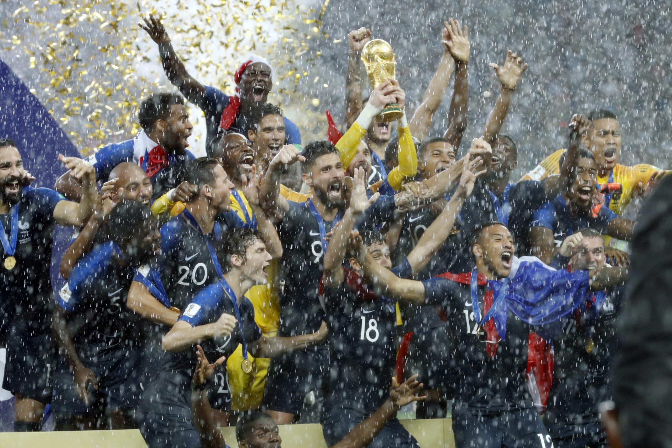 Die französische Nationalmannschaft feiert ihren WM-Titel 2018.