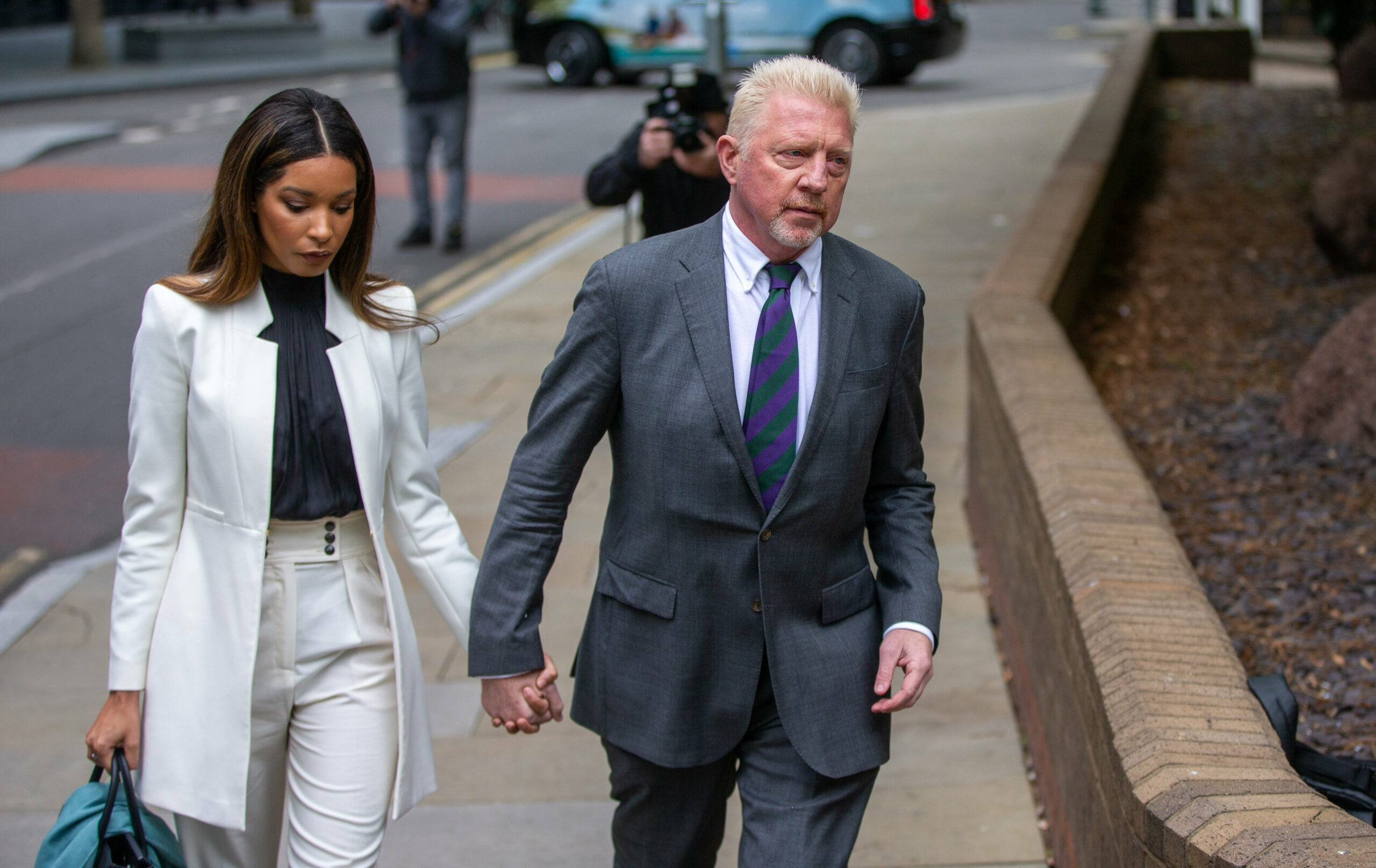 Boris Becker während des Prozesses im April mit seiner Lebensgefährtin Lilian de Carvalho Monteiro
