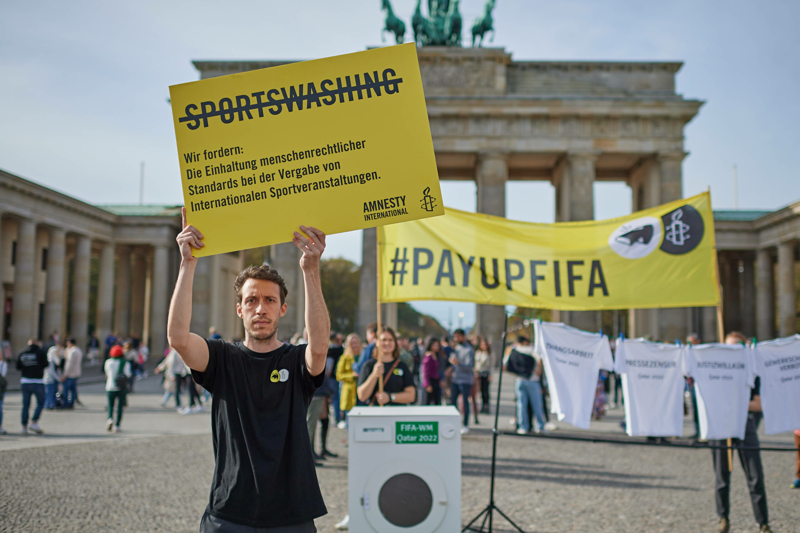 Menschenrechtsorganisationen kritisieren das Verhalten der FIFA