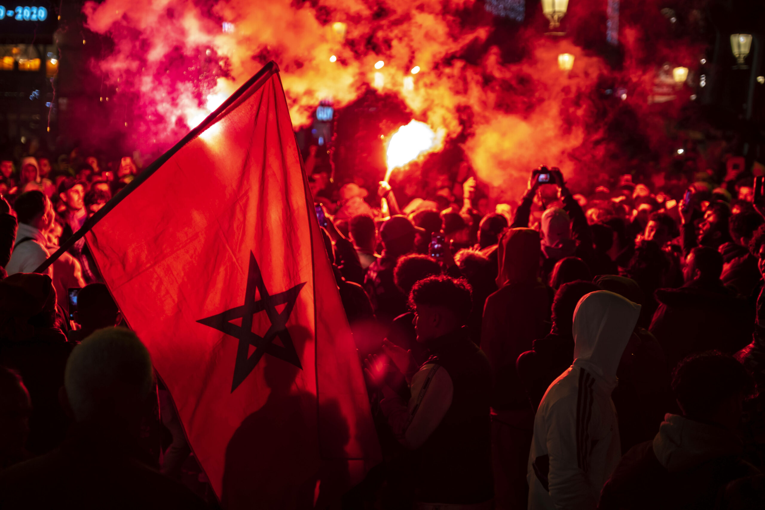 Marokko-Fans feiern nach dem Einzug ins WM-Halbfinale