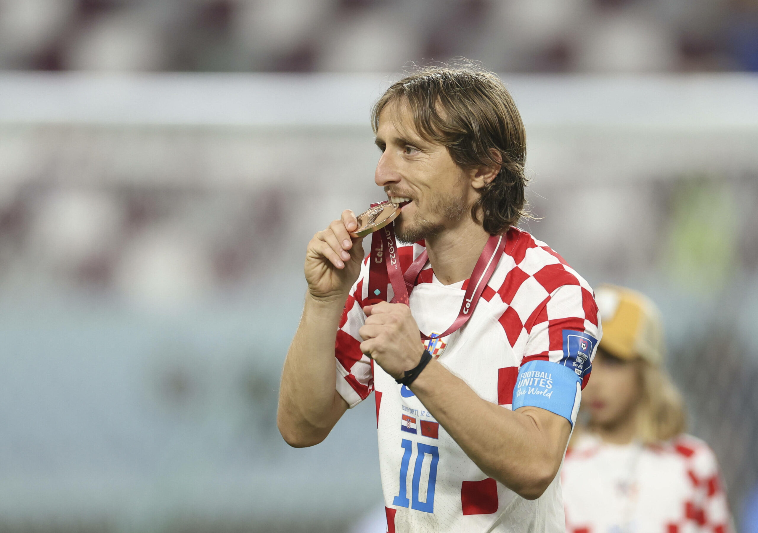 Luka Modric feiert die Bronze-Medaille bei der WM in Katar