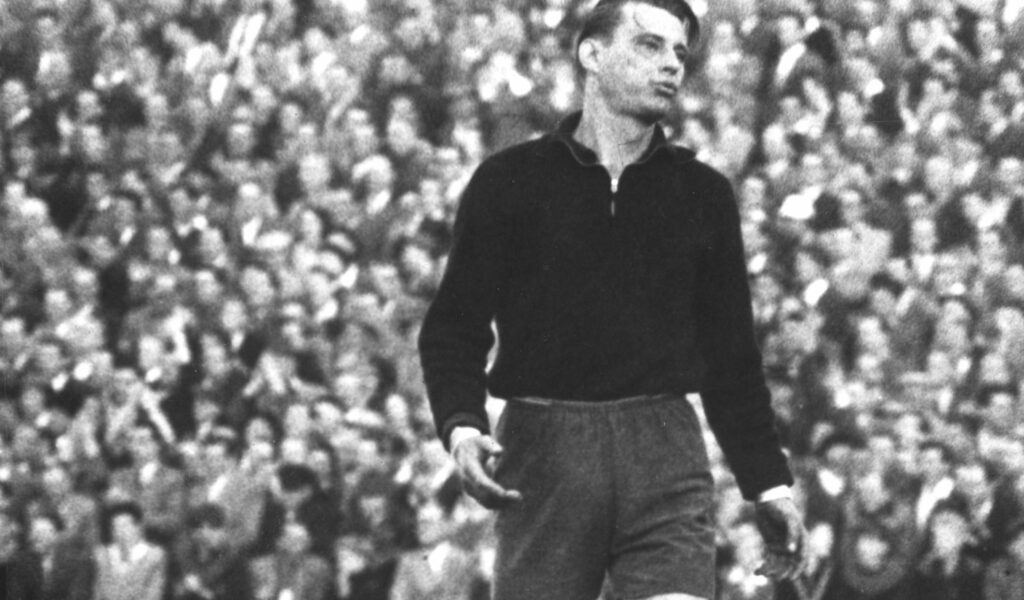 St. Pauli-Keeper Harry Wunstorf ließ beim Deutschen Meister 1954 nur ein Gegentor zu.