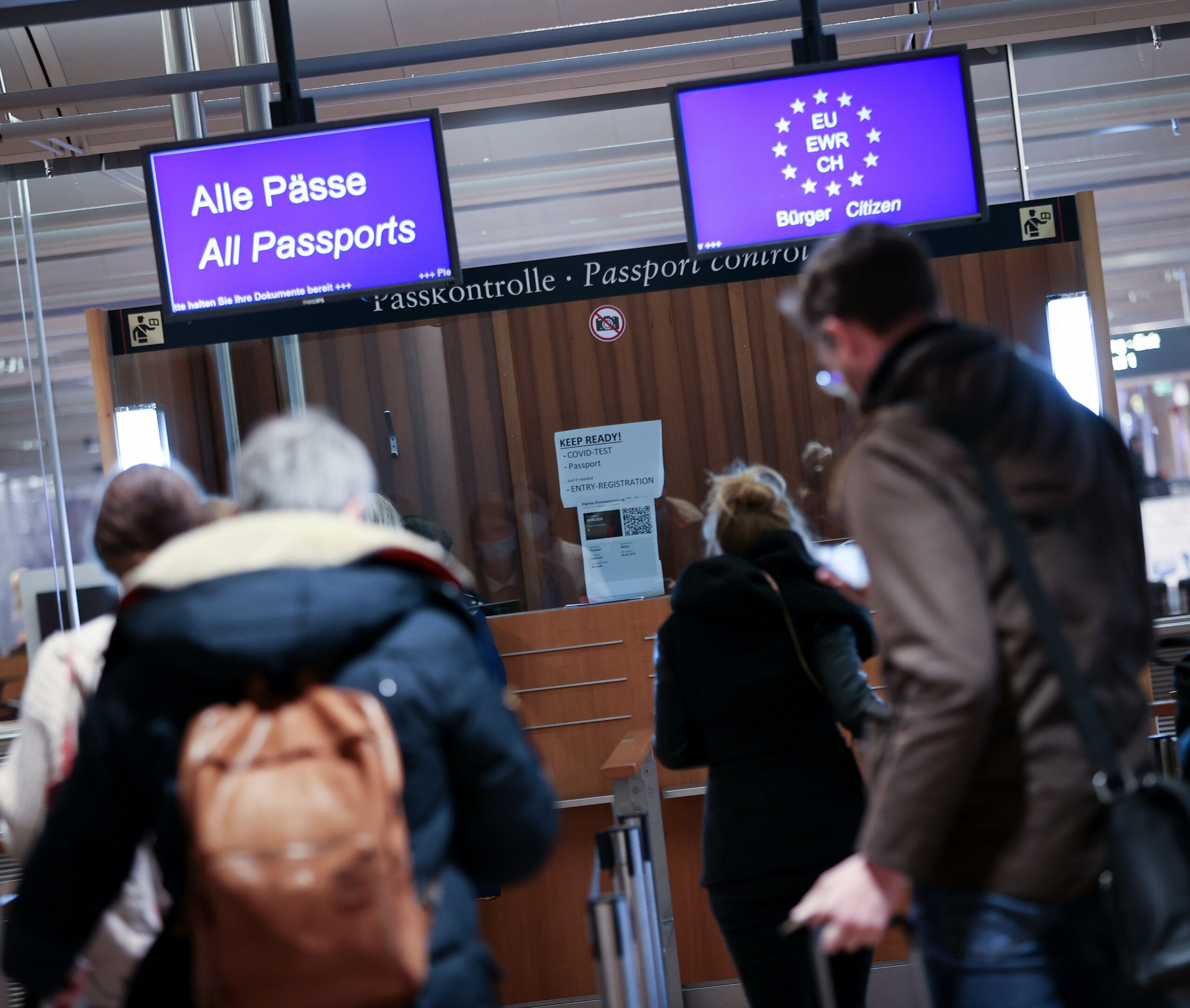 Eine Frau geriet bei der Einreisekontrolle am Hamburger Airport ins Visier der Bundespolizei (Symbolbild).