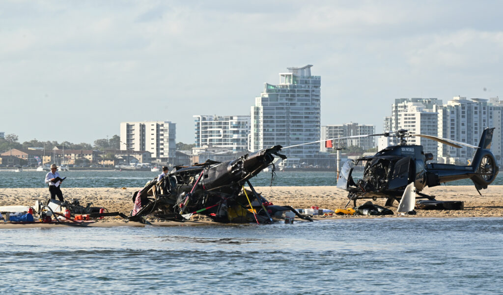 An der australischen Gold Coast sind zwei Hubschrauber in der Luft kollidiert.