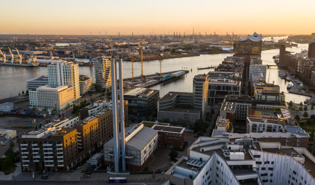 Auf den wenigsten Dächern in Hamburg stehen Solarzellen.