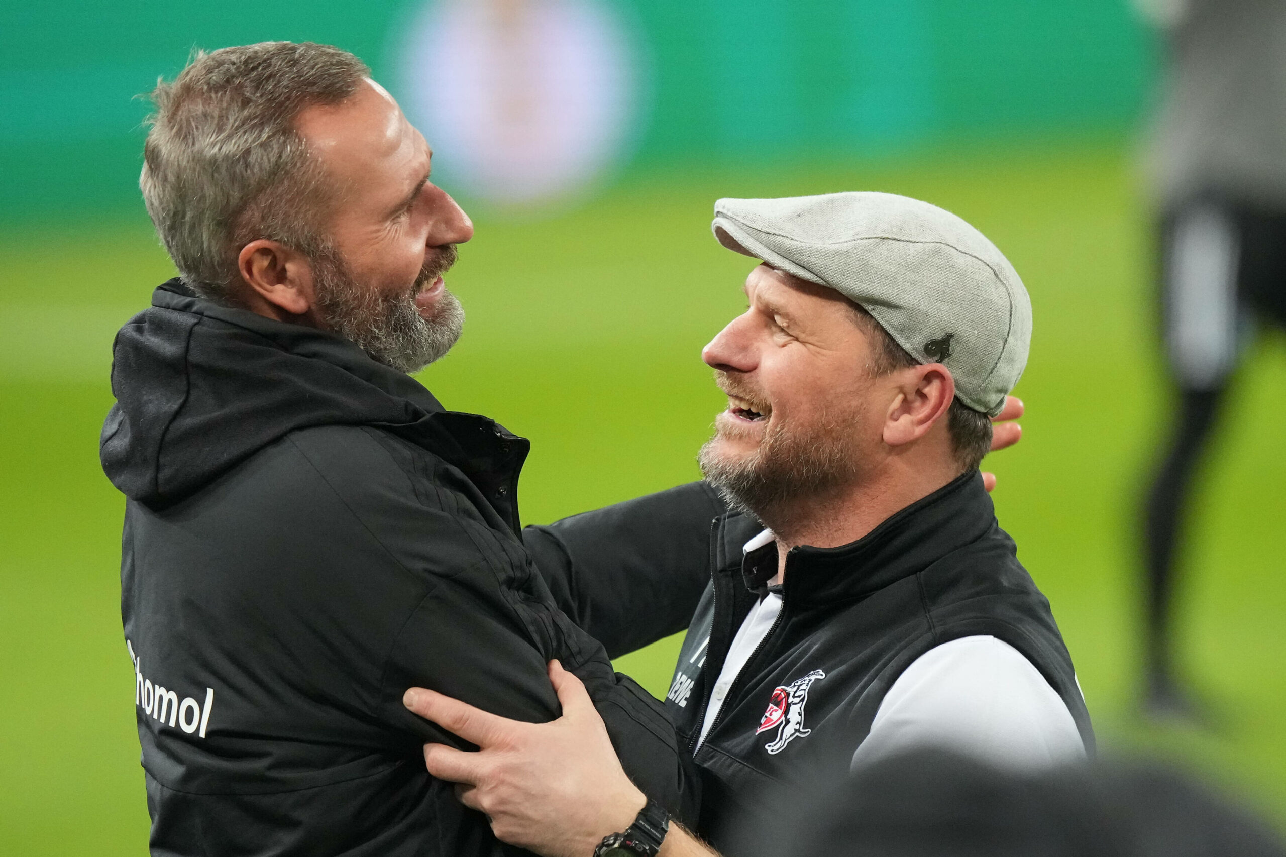 Zwei, die sich schätzen: HSV-Trainer Tim Walter (l.) und sein Kölner Kollege Steffen Baumgart.