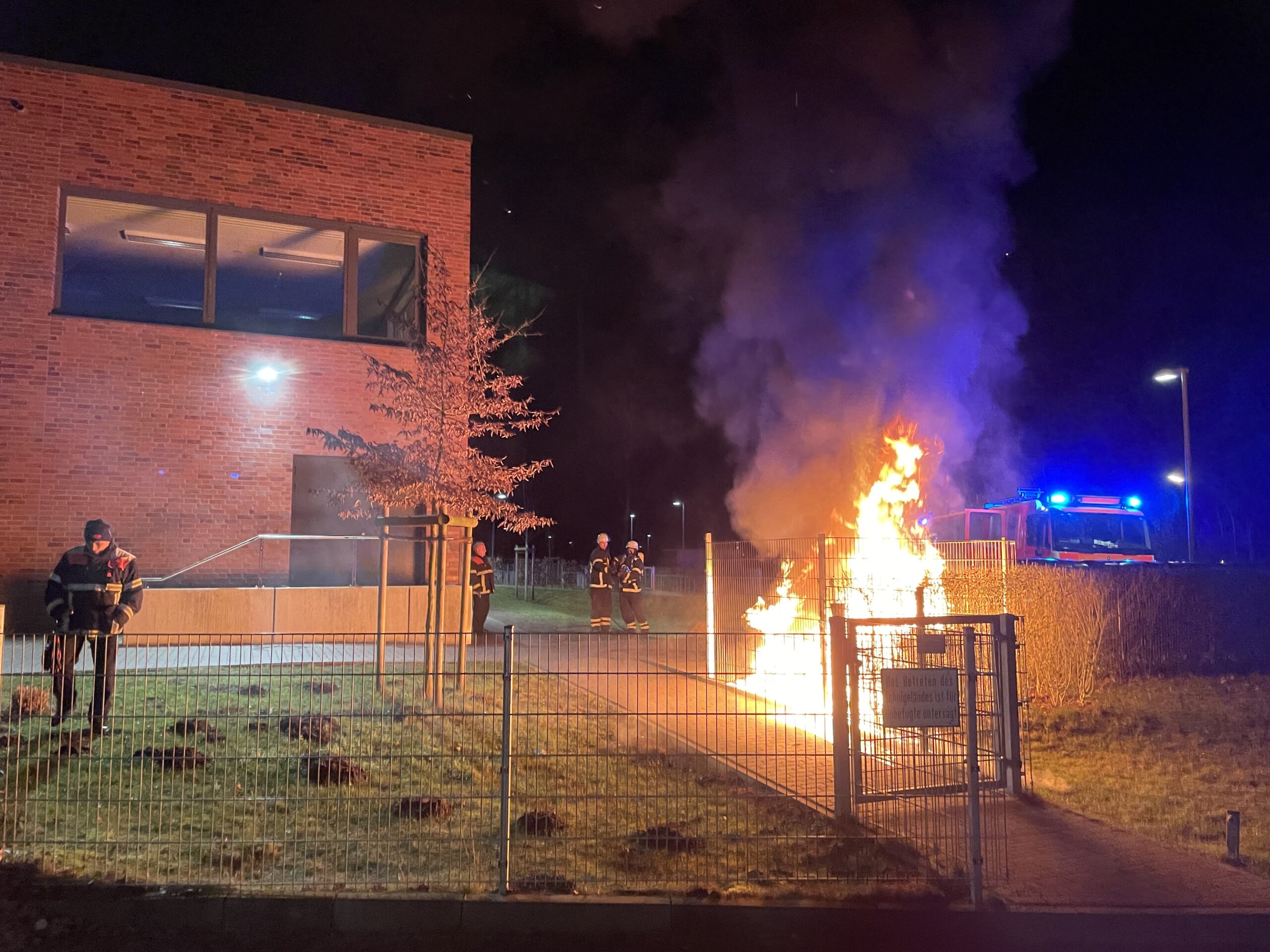 Es brannte bei der Irena-Sendler-Schule in Wellingsbüttel.